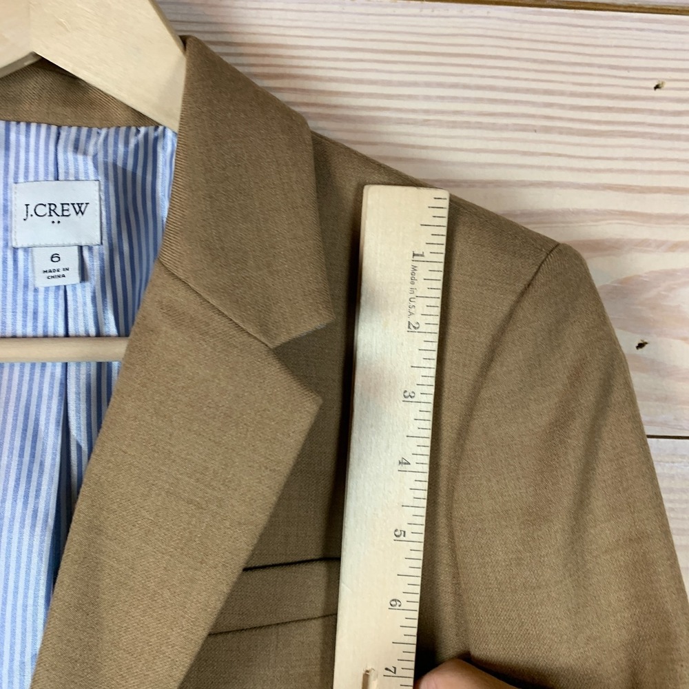 J Crew Blazer Women 6 Camel Original Schoolboy Wool Gold Button Preppy - Picture 4 of 15